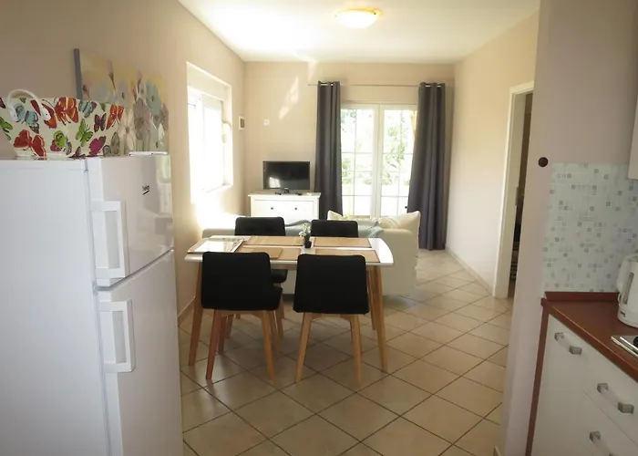Apartment Tino-3 By Interhome