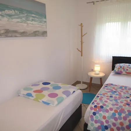 Apartamento Tino-3 By Interhome *